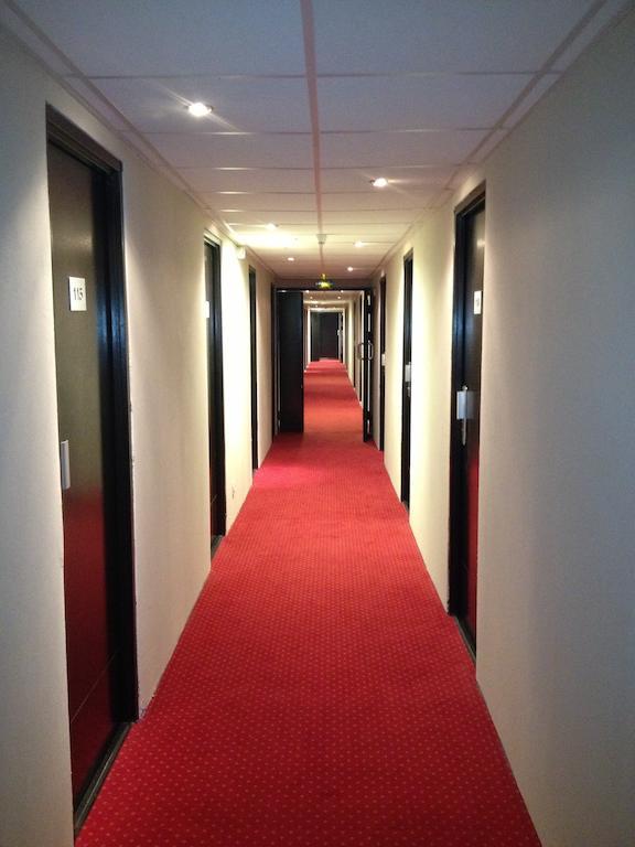 Les 4 Vallees Hotel Albertville Eksteriør billede
