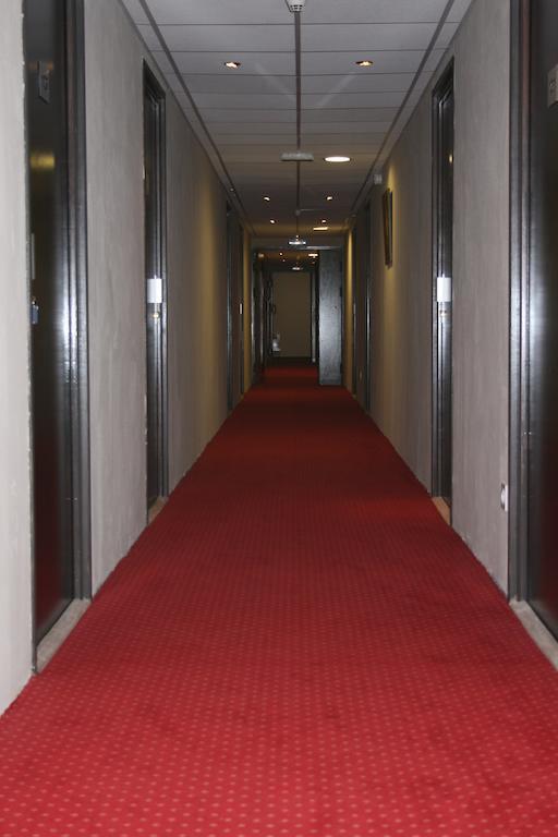 Les 4 Vallees Hotel Albertville Eksteriør billede