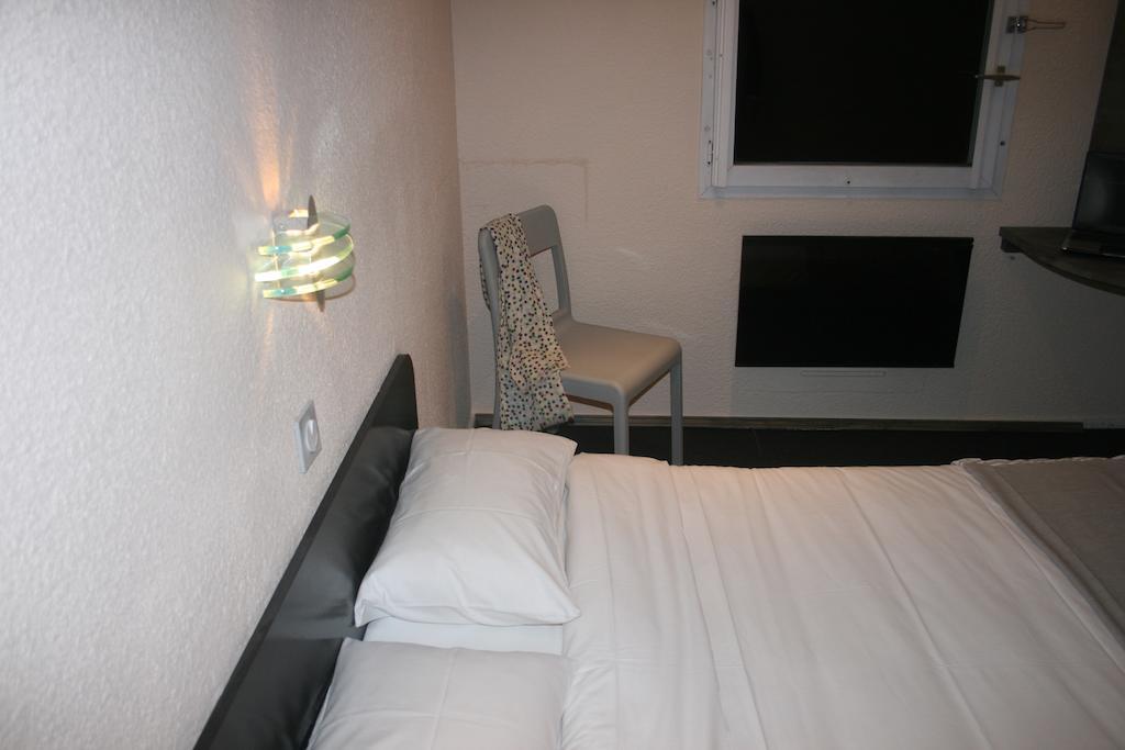 Les 4 Vallees Hotel Albertville Værelse billede
