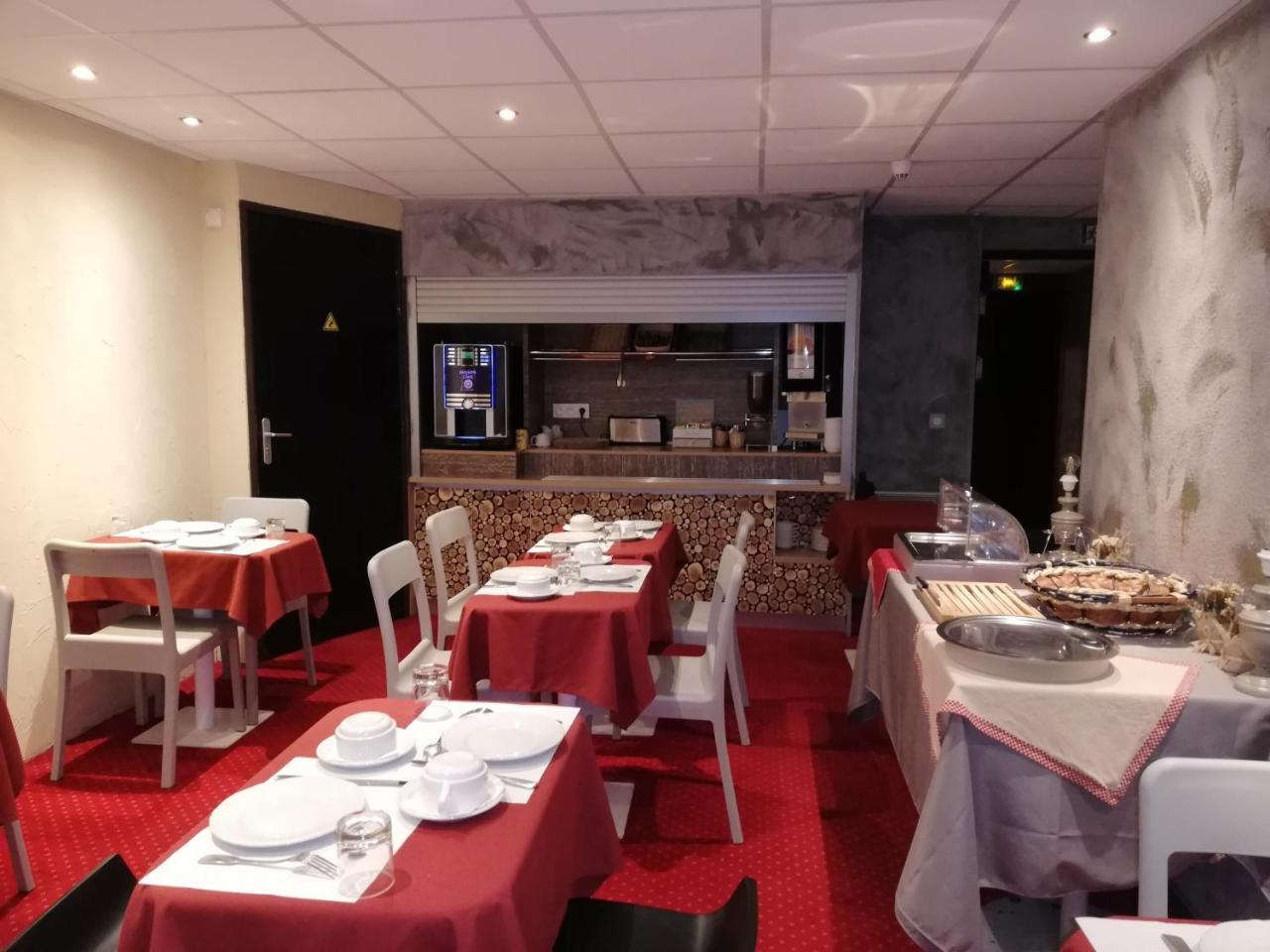 Les 4 Vallees Hotel Albertville Eksteriør billede